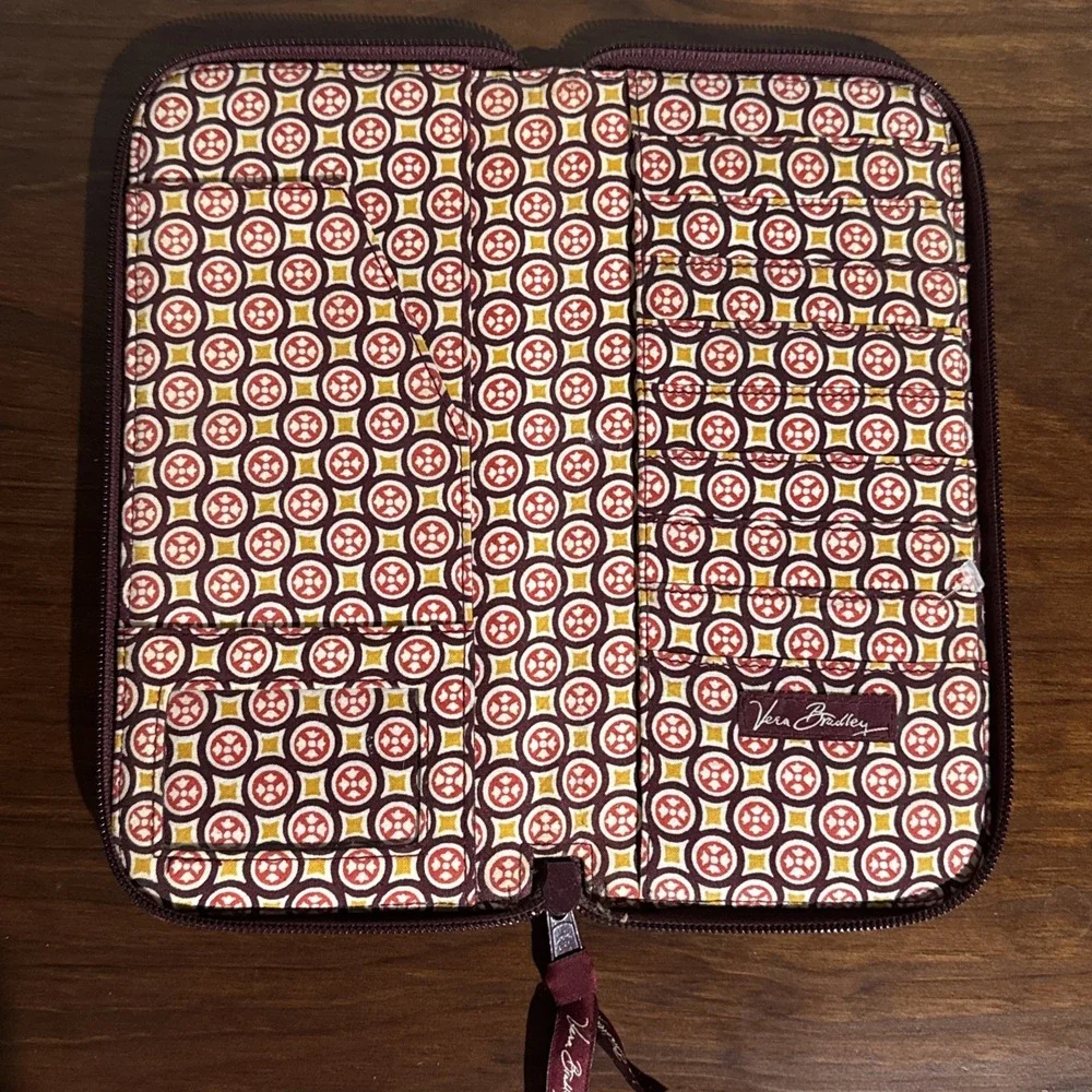 Vera Bradley Women's Medallion Floral Print Zip Around Travel Organizer Wallet
